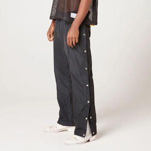 <span class=keywords><strong>กางเกง</strong></span><span class=keywords><strong>ขา</strong></span>บานผู้ชายผ้าไนลอนแบบ<span class=keywords><strong>กว้าง</strong></span>ติดกระดุมด้านข้างออกแบบโลโก้ได้ตามต้องการ - Product Image 5