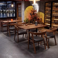 Ensemble table et chaises de restaurant en bois massif moderne, sièges rembourrés, mobilier de café, restaurant, bistro, bar, usage commercial