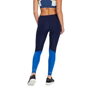 Ensemble de fitness d'été pour femmes : Leggings mi-taille, longueur genou, doux, athlétiques, effet ventre plat, extensibles dans les quatre sens, pour la course et le yoga - Product Image 2