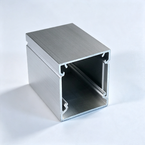 Canal en alliage d'aluminium 6063 T5 sur mesure pour système de maintien de câbles chauffants anti-givre pour toitures d'hiver et gouttières de villas - Product Image 1