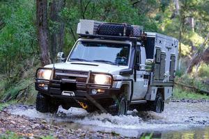 Accesorios para coche YBJ, piezas de carrocería, capó de coche con acero Turbo LC79 <span class=keywords><strong>LAND</strong></span> <span class=keywords><strong>CRUISER</strong></span> 70 73 75 76 78 <span class=keywords><strong>FJ73</strong></span> FJ75 fj79 fj78 fj76 - Product Image 2