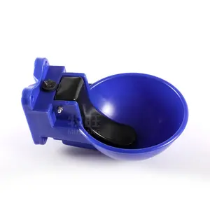 Bol d'<span class=keywords><strong>abreuvoir</strong></span> pour animaux de compagnie, consommation d'eau automatique, <span class=keywords><strong>abreuvoir</strong></span> le mangeoire, en <span class=keywords><strong>plastique</strong></span> - Product Image 2