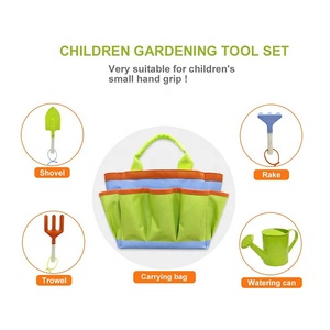 Juego de herramientas pequeñas de jardín para niños pequeños, Set de juguetes con mango de madera que incluye regadera, pala, rastrillo, tenedor, bolsa de almacenamiento - Product Image 3