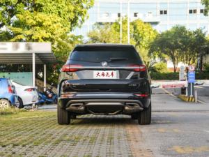 Enclave SUV Luxe Automatique Direction Gauche Sièges en cuir Toit ouvrant panoramique AWD R20 Pneus Intérieur sombre Nouvelles voitures - Product Image 3