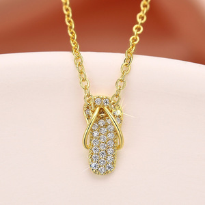 Collana con Ciondolo a Forma di Pantofoletto, Choker con Zirconi per Donne, Gioiello Creativo e alla Moda per Uso Quotidiano, Idea Regalo - Product Image 2