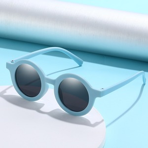 Pas cher <span class=keywords><strong>Prix</strong></span> Enfants Bébé Fille Lunettes Rondes Multicolore Promotion Cadeau UV400 1-8 Ans Lunettes De Soleil Décoratives Enfants - Product Image 5