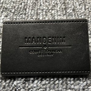 Groothandel Hoge Kwaliteit Op Maat Geperst Geëtst Logo Kleding Lederen Label Zwarte Lederen <span class=keywords><strong>Patch</strong></span> voor Kleding - Product Image 2
