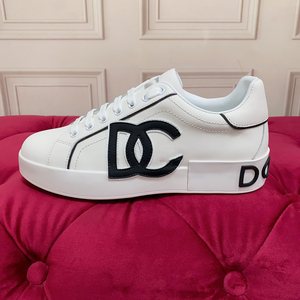 2026 Luxury Designer European Station New Men's Skateboard Shoes Spring Lace Patent Leather Skull Pattern Casual Autumn/Winter - Product Image 2