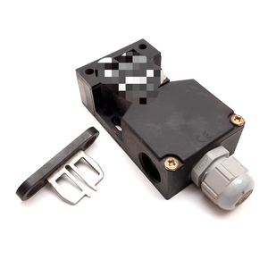 Interruptor de seguridad con llave, 2 contactos N/C, 230vac. 4a, con llave, nuevo, original, listo, en stock, Automatización Industrial - Product Image 1