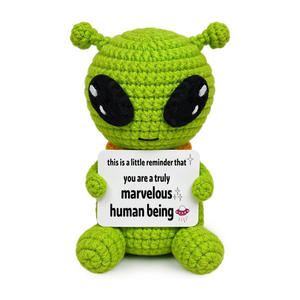 Poupée au crochet unique et décorative faite à la main avec un design de <span class=keywords><strong>fruits</strong></span> et légumes artificiels - Product Image 3