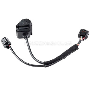 Cámara de Reversa para Hyundai Tucson 95766-D3700, Visión Nocturna, Asistente de Estacionamiento, 12V DC, Resolución 460x600 - Product Image 2