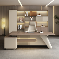Meubles de bureau de luxe, bureau élégant pour le patron, bureau pivotant pour le patron, table de direction, table de directeur ou de PDG