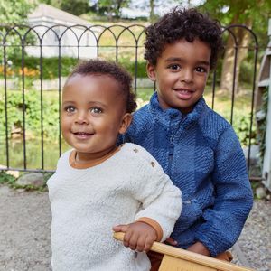 Conjunto de Pantalones de Microfelpa con Hombros Caídos <span class=keywords><strong>para</strong></span> Bebés Niños de <span class=keywords><strong>Gerber</strong></span>, Modern Moments - Product Image 4