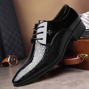 Chaussures XuanWu pour hommes, nouveau style, à enfiler, légères, patchwork, grandes tailles, pour printemps, automne, hiver, affaires, formelles, mariage, en PU - Product Image 2