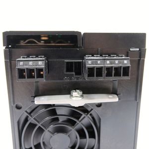 VLT2800 VLT2875PT4B20SBR1DBF10A00C0 195N1104 ไดรฟ์ AC 7.5KW - Product Image 6