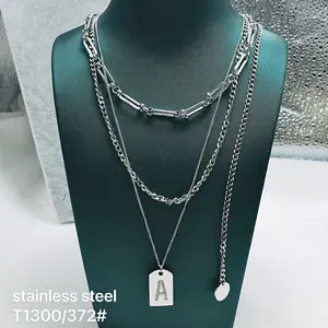 Les nouveaux matériaux en acier inoxydable et 14K de Xuping Jewelry avec divers design personnalisé boucles d'oreilles collier bracelet