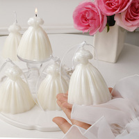 Fabrik-Deko Weiße Hochzeitskleid-Duftkerzen, Handgefertigte Brautform Sojawachs Aroma-Dekokerze für Tisch-Fotorequisiten