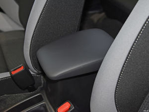 Coches de gasolina HATCHBACK T.oyota Y. Aris L <span class=keywords><strong>2022</strong></span> 1.5L CVT Leading PLUS Edition coche de buena calidad y bajo <span class=keywords><strong>precio</strong></span> - Product Image 5