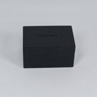Boîte à montre en bois grainé noir mat avec doublure en mousse EVA, logo personnalisé pour l'emballage de montres-bracelets, vente en gros et rangement de luxe pour cadeaux