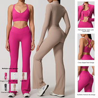 Ensemble de yoga pour femme grande taille, léger, avec logo personnalisé, comprenant une veste courte zippée, un soutien-gorge de sport et un pantalon de yoga évasé taille haute
