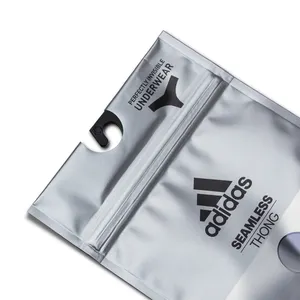Bolsa de plástico con logotipo personalizado para ropa interior, embalaje de ropa interior transparente, con orificio de gancho para colgar