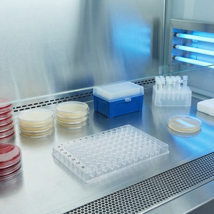 Hochwertige Laborbedarfsartikel: Polypropylen PCR-Mikrotestplatte, 0,2 ml, klar, halbumrandet, 96 Wells - Product Image 1