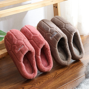 Chaussons d'hiver chauds à bout fermé pour femmes et hommes, doux et moelleux, en fourrure, nouvelle mode, plateforme antidérapante, pour la maison et la chambre - Product Image 1