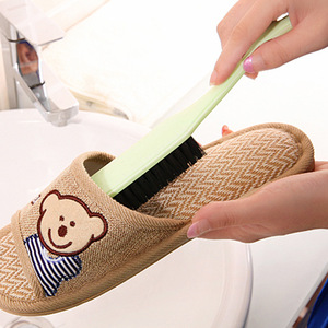 Brosse à chaussures avec poils en nylon et boucle de suspension pour le nettoyage des chaussures, couleur aléatoire, sans brevet, fabriquée dans le Zhejiang, non importée - Product Image 2