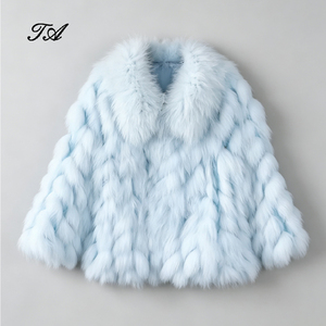<span class=keywords><strong>Cappotto</strong></span> Invernale Personalizzato Tyan, <span class=keywords><strong>Cappotto</strong></span> di <span class=keywords><strong>Pelliccia</strong></span> di Volpe di Alta Moda per Donna, <span class=keywords><strong>Cappotto</strong></span> Corto in Vera <span class=keywords><strong>Pelliccia</strong></span> <span class=keywords><strong>con</strong></span> Colletto Rovesciato - Product Image 1