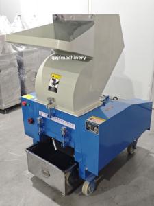 Petit broyeur industriel de plastique/broyeur de déchets <span class=keywords><strong>en</strong></span> <span class=keywords><strong>verre</strong></span> déchiqueteuse/broyage de bouteilles de déchets <span class=keywords><strong>en</strong></span> vente - Product Image 3