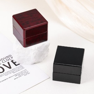 Wholesale Customized Luxury Exquisite Basketball Championship <b>Rings</b> <b>Boxes</b> Classic Cherry Red Wooden <b>Ring</b> Box and Display case - Product Image 4