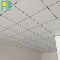 Plaques de Plafond en Gypse Laminé PVC Élégant Nouveau Design