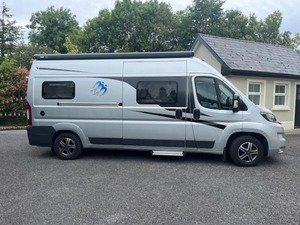 Impresionante Autocaravana Knaus Boxstar 2017 para 2 Personas, Furgoneta Camper Alemana de Fábrica Lista para Nuevas Aventuras - Product Image 2