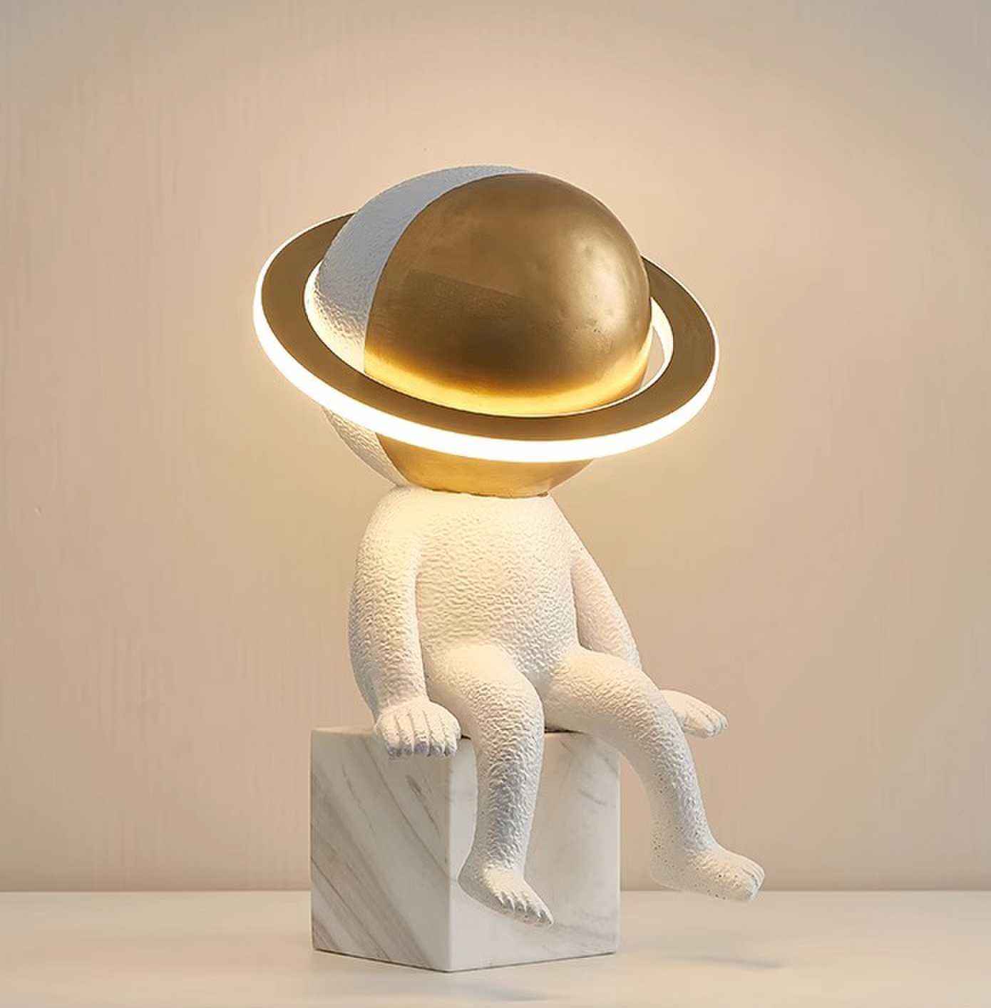 สีดำสีกากี