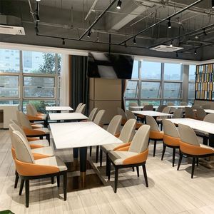 Juego de Mesa y Sillas de Comedor de Madera de Estilo Francés Moderno para Restaurante, Cafetería, Librería, Bar y Hotel - Product Image 6