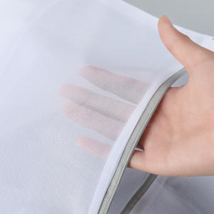 أكياس غسيل رياضية من قماش البوليستر الشبكي بوزن 60 جرام/متر مربع بأحجام مختلفة بالجملة - Product Image 4