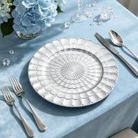 Assiettes de présentation de luxe dorées Wojia 13 pouces, revêtement poudré, motif pétales en relief, pour fêtes, traiteur, décoration de table d'hôtel