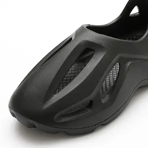 Nouveau Design YEZZY Foam Runner Slides Pantoufles Antidérapantes Sandales de Plage d'Été sur Mesure Pantoufles Yeezy EVA de Couleur Pure pour Hommes