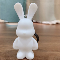 Ours de Noël et lapin chat figurine porte-clés personnalisée en résine peinte à la main fluide Art Design différentes tailles