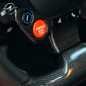 Volante Deportivo de Alta Calidad en Cuero Rojo y Fibra de Carbono para Mejorar el Interior de Ferrari - Product Image 6