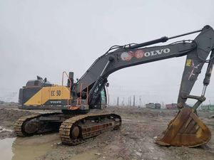 Excavatrice Volvo EC550 d'occasion haute performance, 55 tonnes, sur chenilles, <span class=keywords><strong>prix</strong></span> abordable, machine d'origine suédoise EC500 460 - Product Image 3