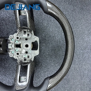Volant sport en cuir perforé en fibre de carbone noir en forme de D, vente directe d'usine, adapté aux Ford <span class=keywords><strong>Mustang</strong></span> <span class=keywords><strong>GT</strong></span> 2011-<span class=keywords><strong>2014</strong></span> - Product Image 3