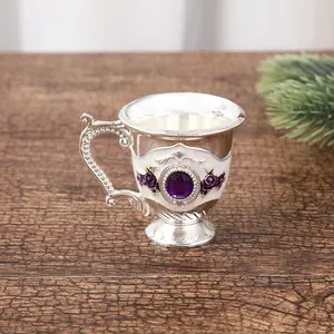 레트로 금속 유럽 스타일 와인 유리 조각 세로 와인 컵 절묘한 빈티지 꽃 패턴 음료 용기 유리 제품