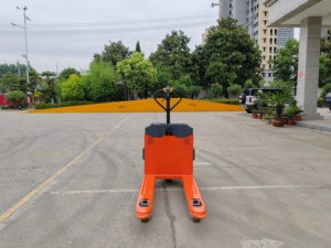 Nouvelle transpalette électrique économique, batterie au plomb-acide de 3 tonnes, pneus pleins en polyuréthane, structure robuste tout-terrain - Product Image 2