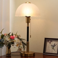 Lampe de table minimaliste du milieu du siècle avec interrupteur à chaîne, design nordique, lumière de table protectrice pour les yeux, chambre d'hôtel