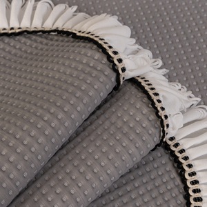 Alfombra Nórdica Pequeña, Fresca y Elegante, Tejida, Antideslizante, Antipolvo, Lavable a Máquina, de Seda de Hielo para Sofá - Product Image 3