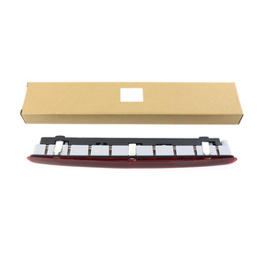 Luz de Freno Elevada LED Roja y Negra para Audi A3 S3 8P3945097 para Modelos de Tres Puertas 2004-2012 - Product Image 4