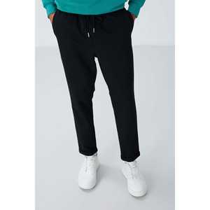 Pantalon de survêtement pour homme noir texturé, coupe standard, taille élastique, respirant, décontracté - Product Image 5