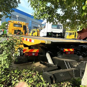 SHACMAN 6x4 <b>Flatbed</b> <b>Truck</b> 18 Tons Heavy Towing Wrecker <b>Truck</b> 1 Tow 2 Trailer for Sale - Product Image 4