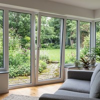 Fenêtre oscillo-battante UPVC pour maison passive nordique, triple vitrage Low-E, rempli d'argon, valeur U ultra-faible, isolation extrême pour climat froid